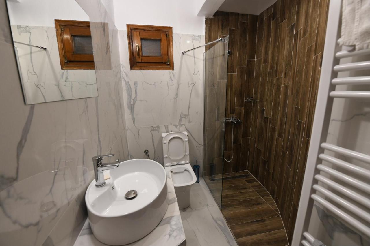 Guesthouse Alexandros Nestorion Exterior photo
